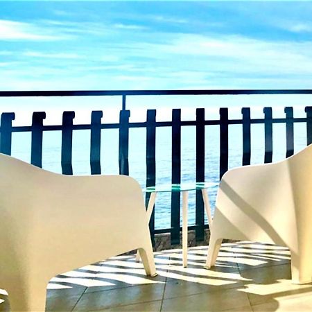 Appartamento Vacanzenaxos - Casa Frontemare Giardini Naxos Esterno foto