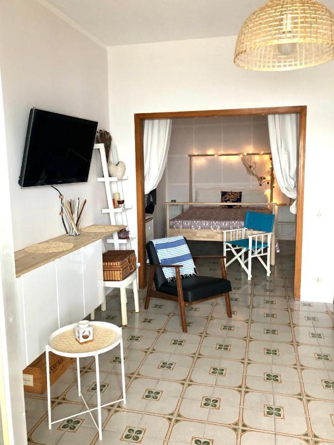 Appartamento Vacanzenaxos - Casa Frontemare Giardini Naxos Esterno foto