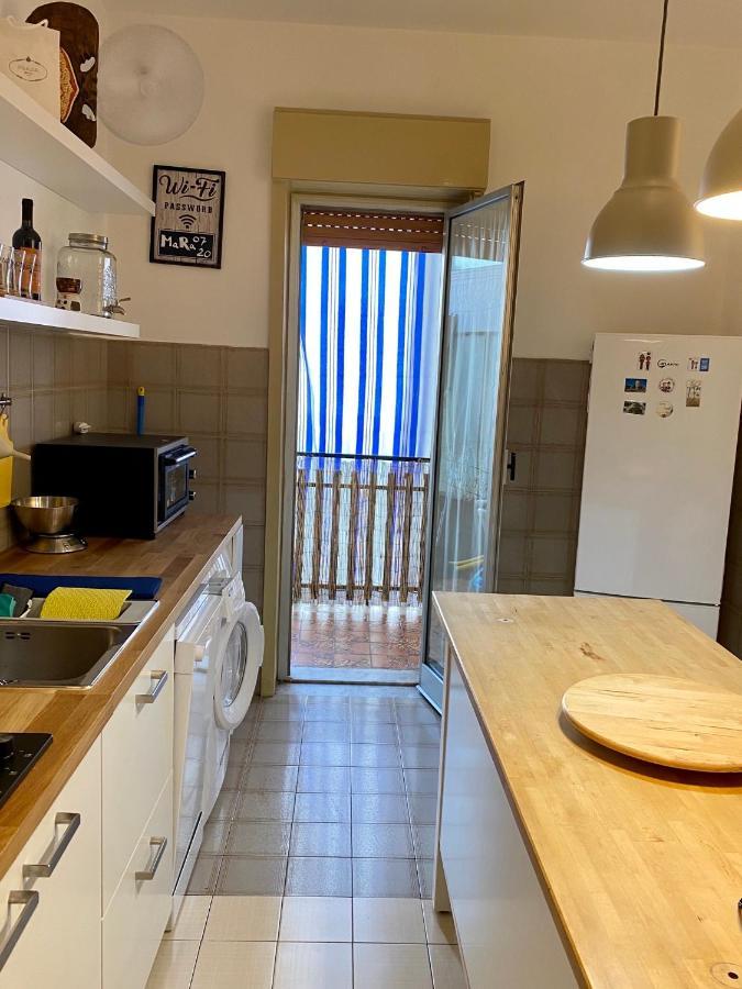 Appartamento Vacanzenaxos - Casa Frontemare Giardini Naxos Esterno foto