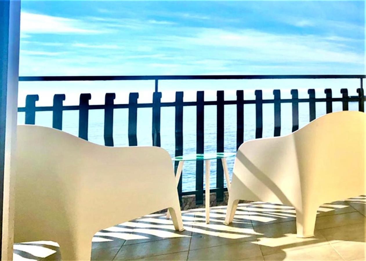 Appartamento Vacanzenaxos - Casa Frontemare Giardini Naxos Esterno foto