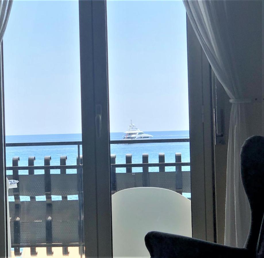 Appartamento Vacanzenaxos - Casa Frontemare Giardini Naxos Esterno foto